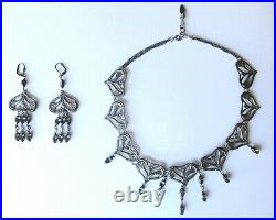 Jewelry Set Vintage Art-Nouveau Style Necklace With Matching Earrings
