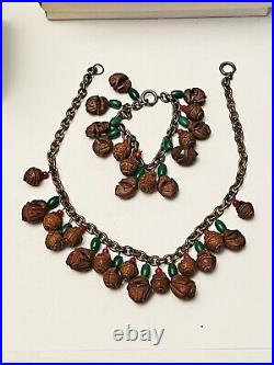 VTG matching Set Necklace Bracelet Charm Dangle Celluloid Wood Carved Nut Beaded