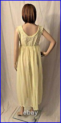 Vintage 1960s Lemon Yellow Nylon Peignoir Set 2 Peice Night Gown Matching Robe